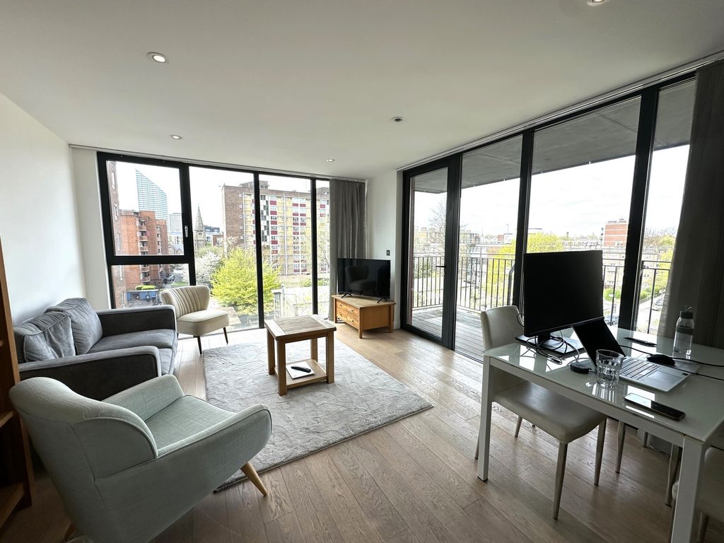 Property photo 1 of 9 Photo 8