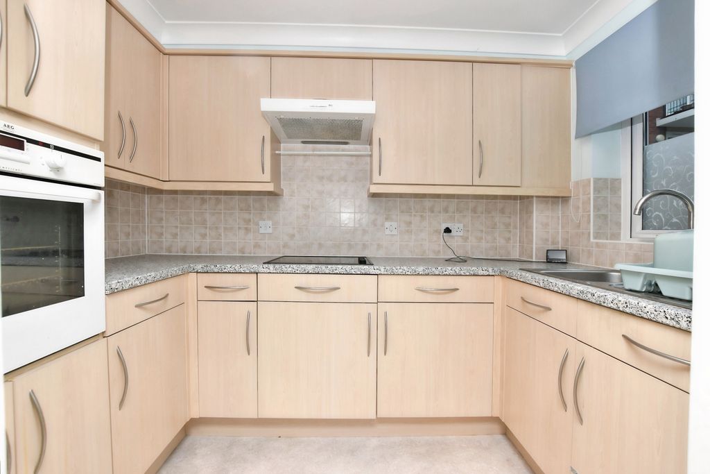Property photo 2 of 13 Kitchen