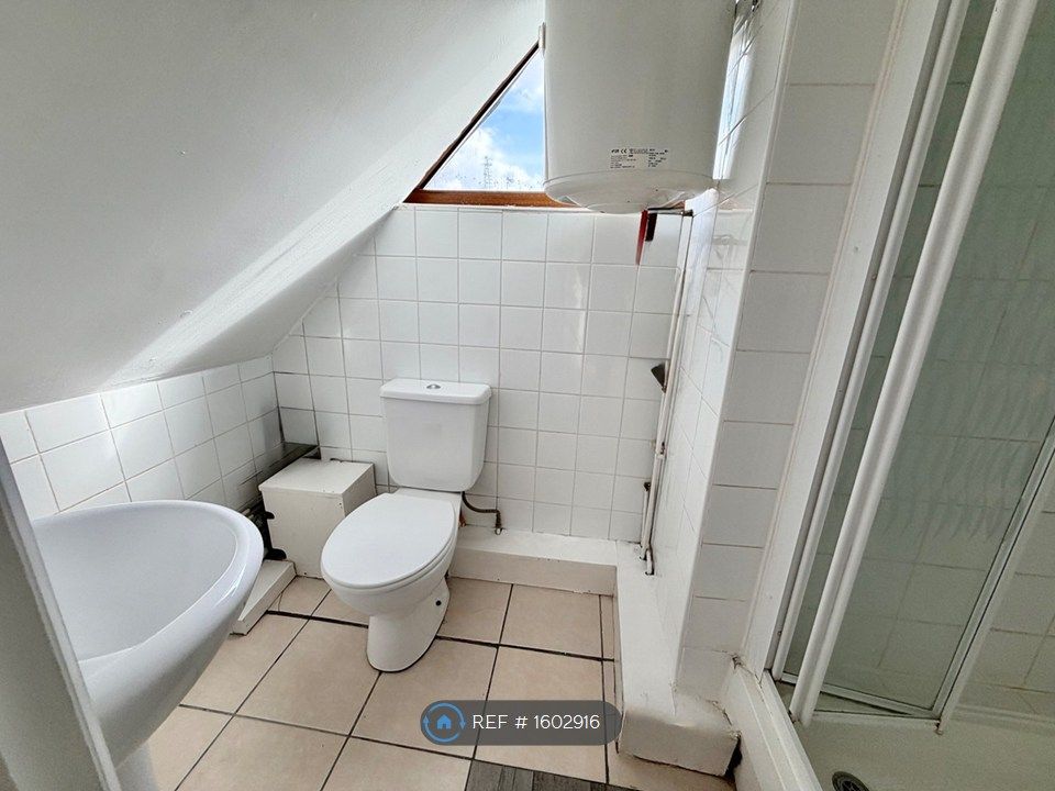 Property photo 3 of 5