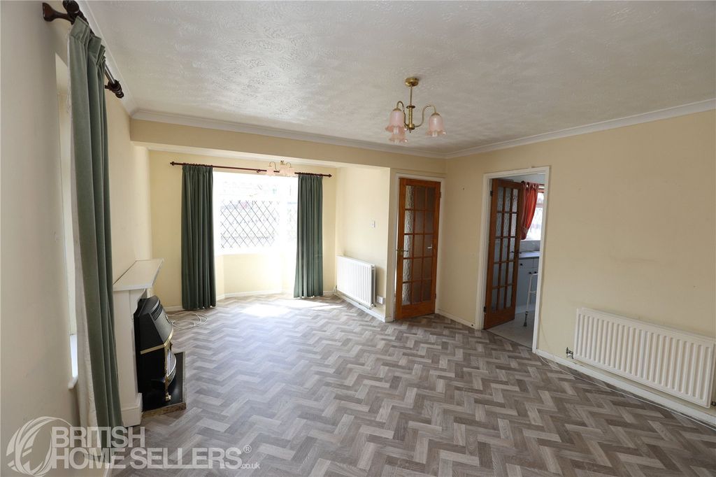 Property photo 3 of 19 Picture No. 07