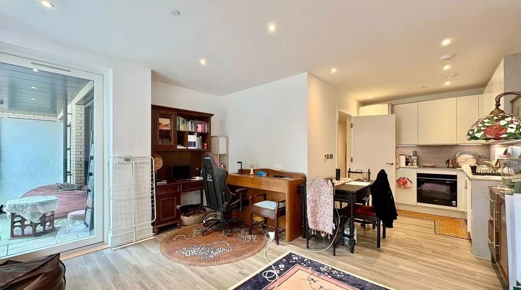 Property photo 1 of 9