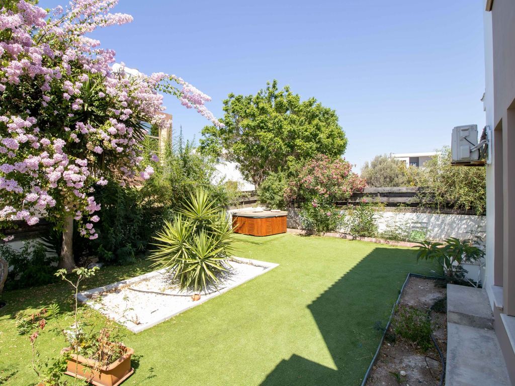 Property photo 2 of 20 3-Bedroom Resale Villa + Recently Renovated + Furnished + Central Heating Infrastructure + Jacuzzi + Walking Distance To The Beach + Title Deed In The Owner\U2019S Name, VAT Paid Image No 2