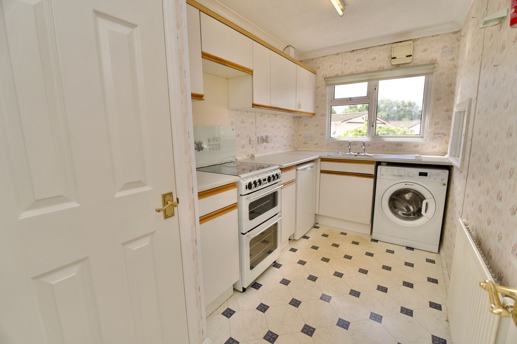 Property photo 3 of 13