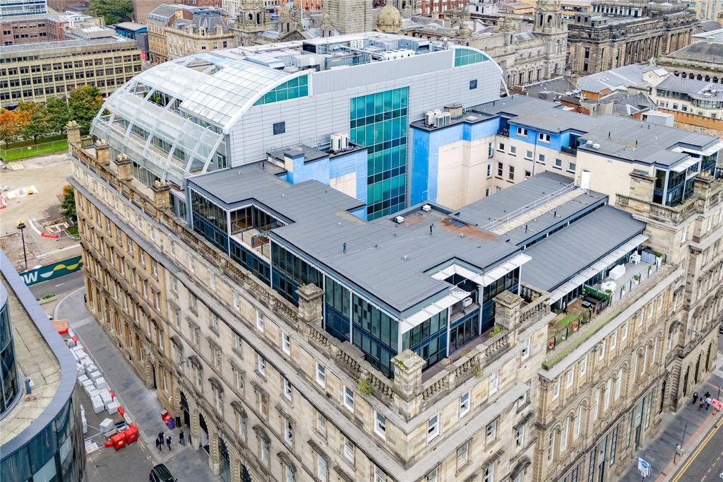 Property photo 2 of 16 Picture No. 02