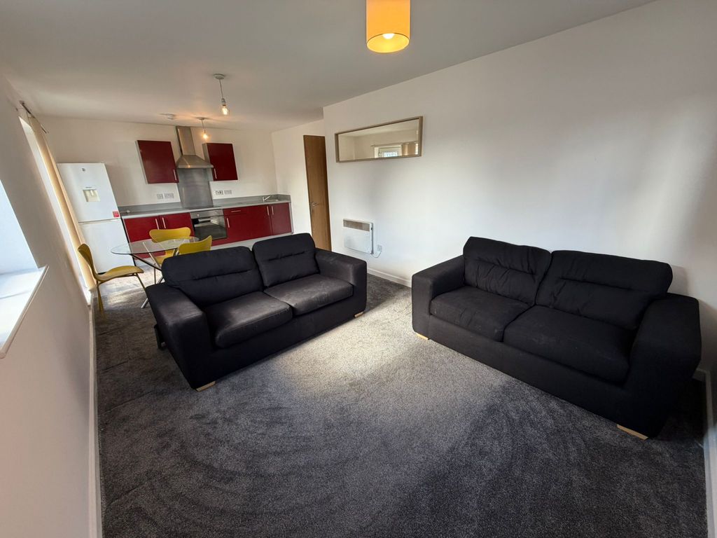 Property photo 2 of 10