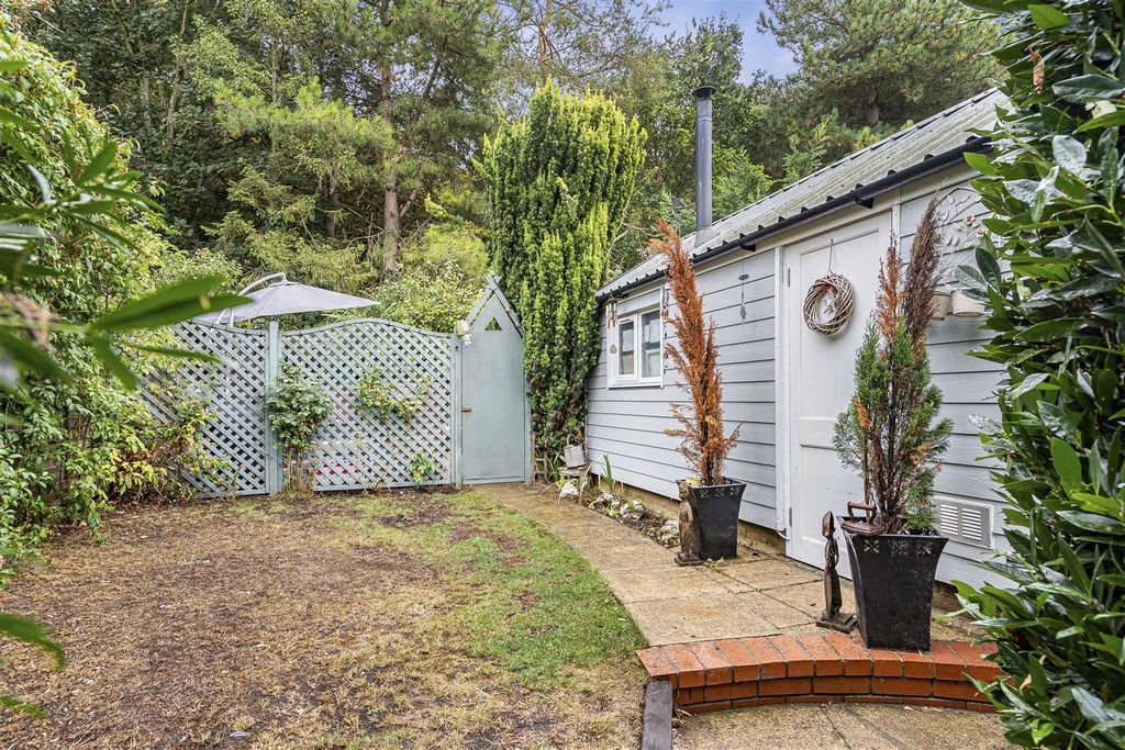 Property photo 3 of 17 7_91161.Jpg