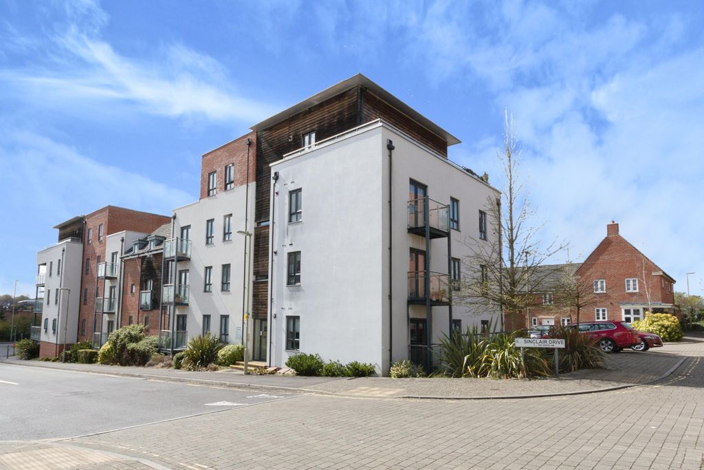 Property photo 1 of 8 Photography