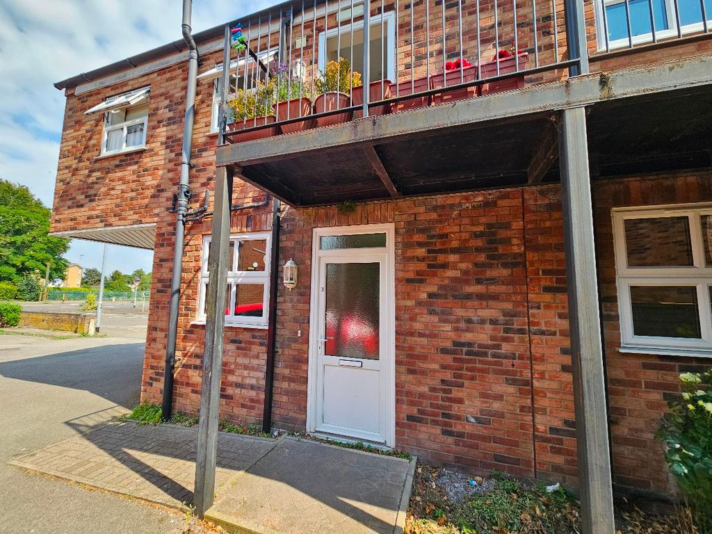 Property photo 1 of 9