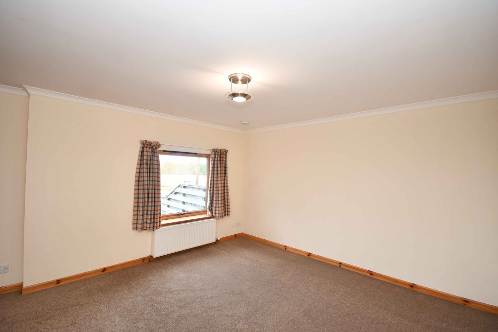 Property photo 2 of 11 Photo