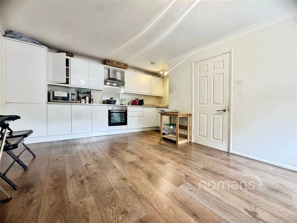 Property photo 2 of 7 Picture No. 09