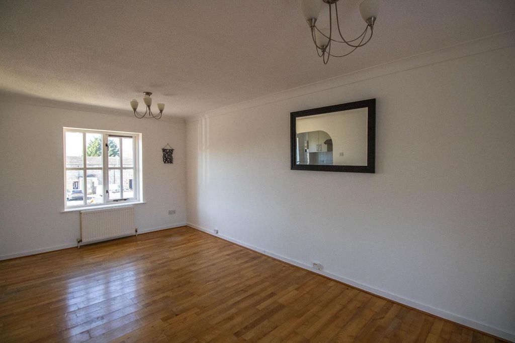 Property photo 3 of 7 Img_1068.Jpg