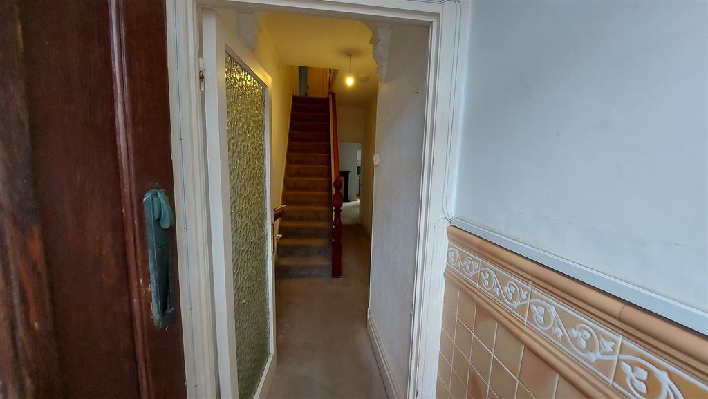 Property photo 2 of 28 20251223_102013.Jpg