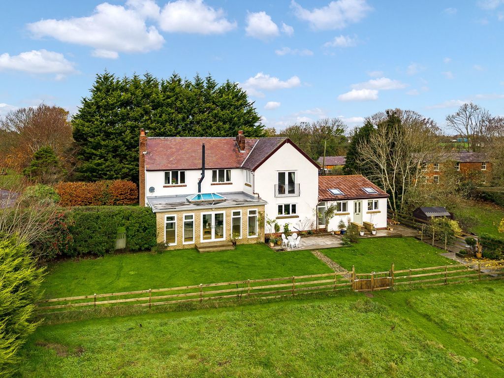 Property photo 1 of 75