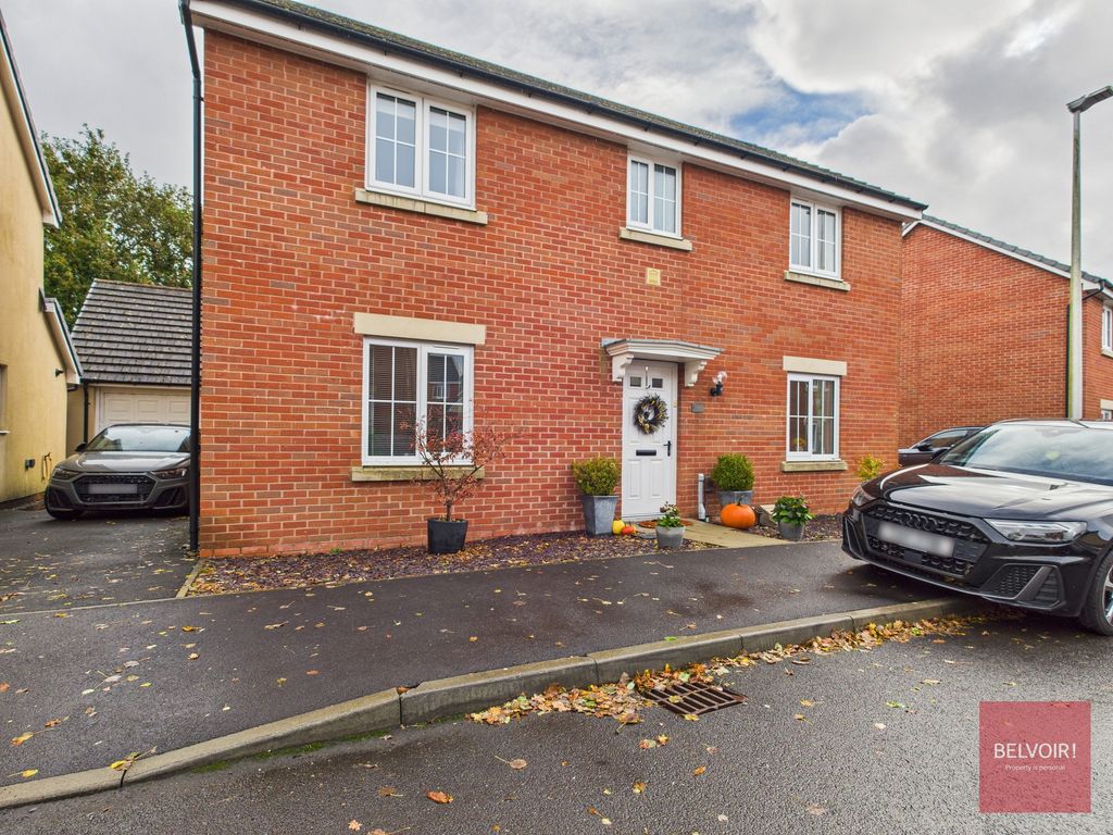 Property photo 1 of 33