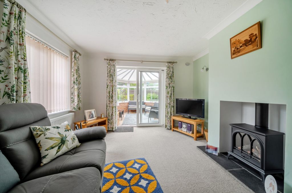 Property photo 2 of 25 1477410-19-6A2Aa0d9354Fc