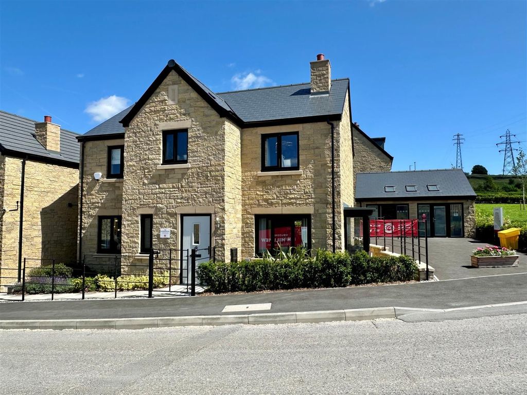 Property photo 1 of 18