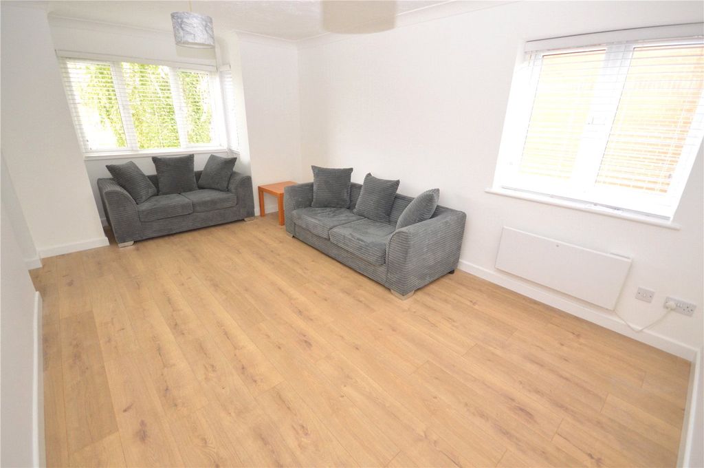 Property photo 2 of 8 Picture No. 03