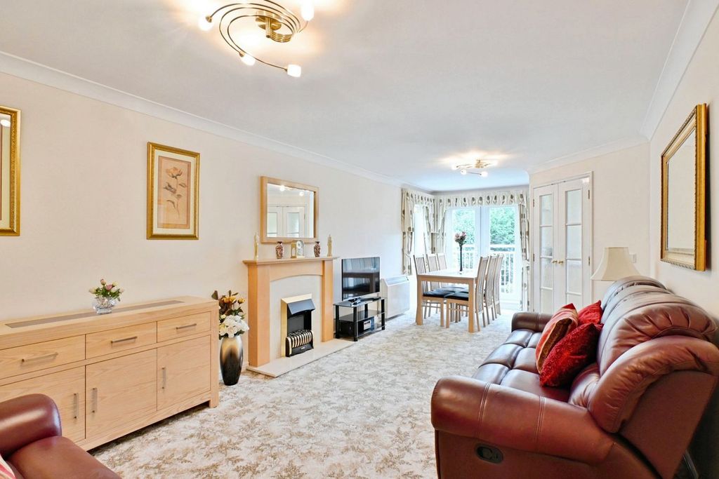 Property photo 2 of 19