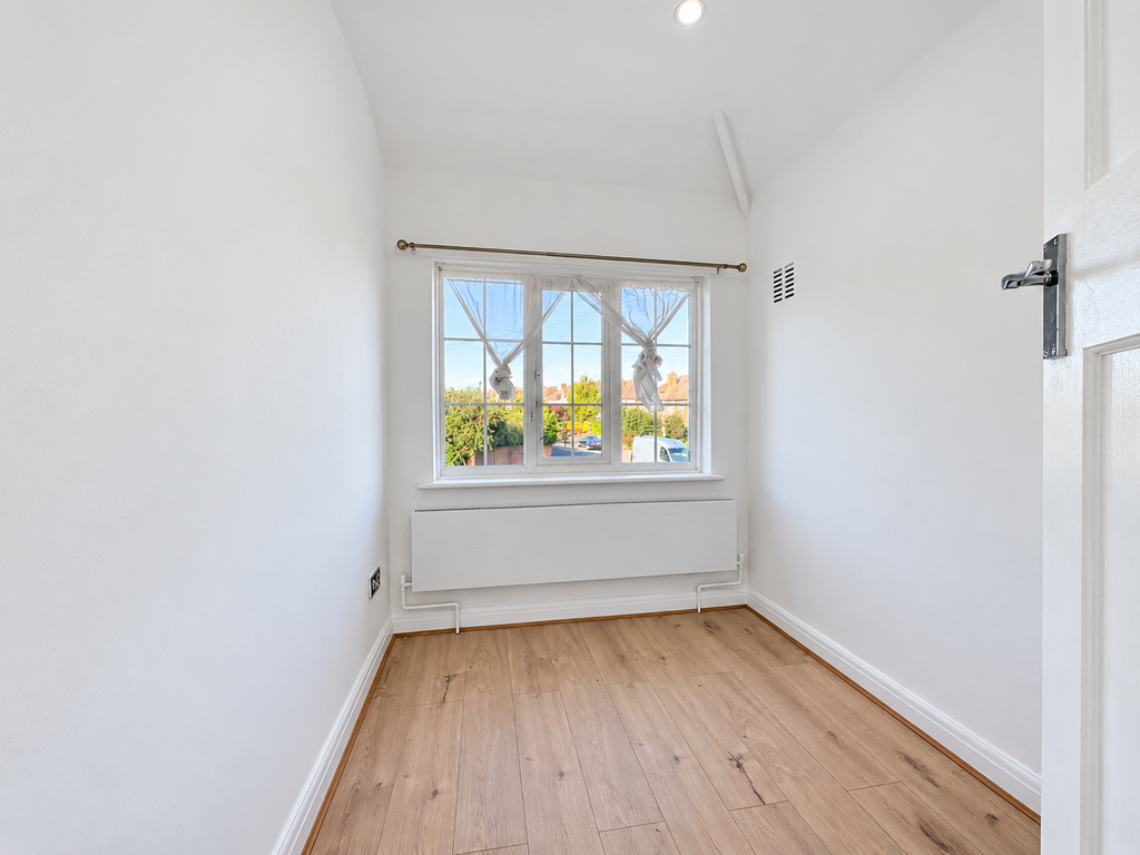 Property photo 3 of 10 3