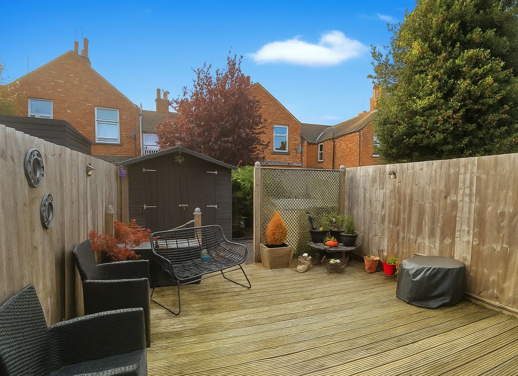 Property photo 3 of 13 Garden