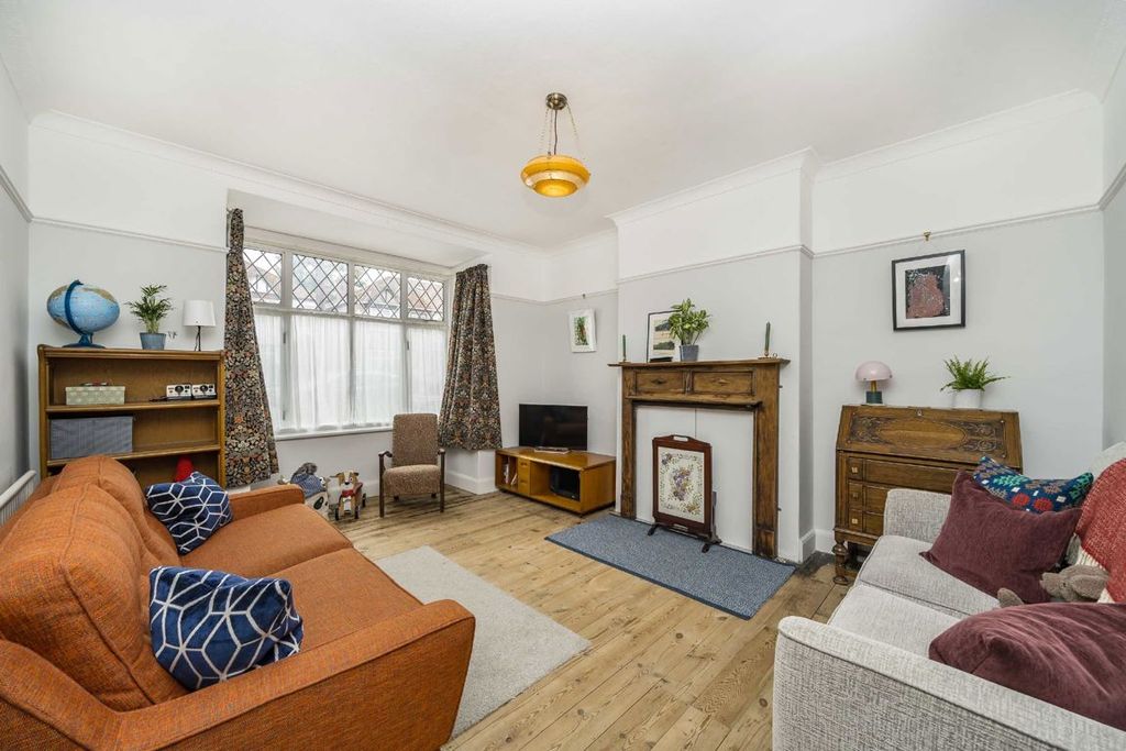 Property photo 2 of 9