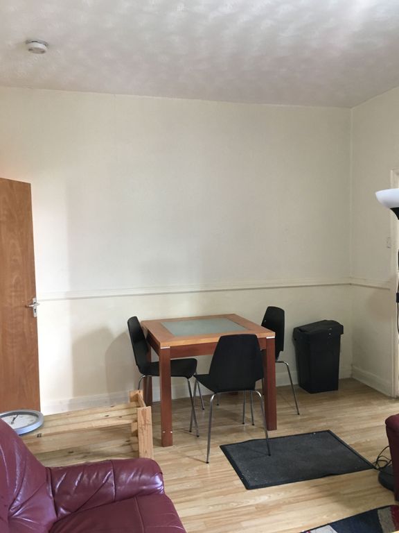 Property photo 2 of 6 Photograph 1