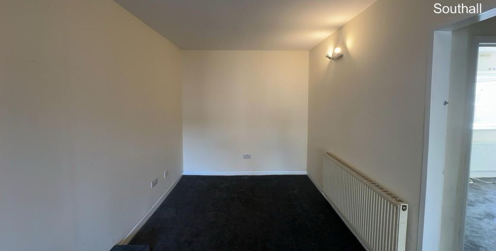Property photo 2 of 6 Gallery