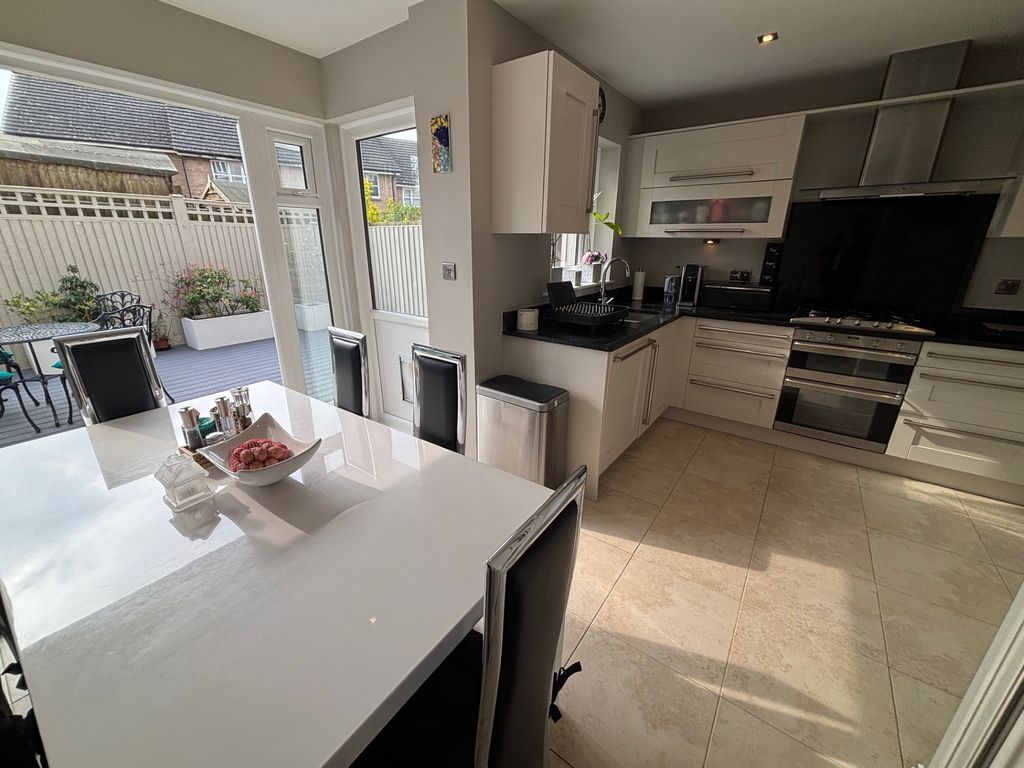 Property photo 2 of 9 Photo 7