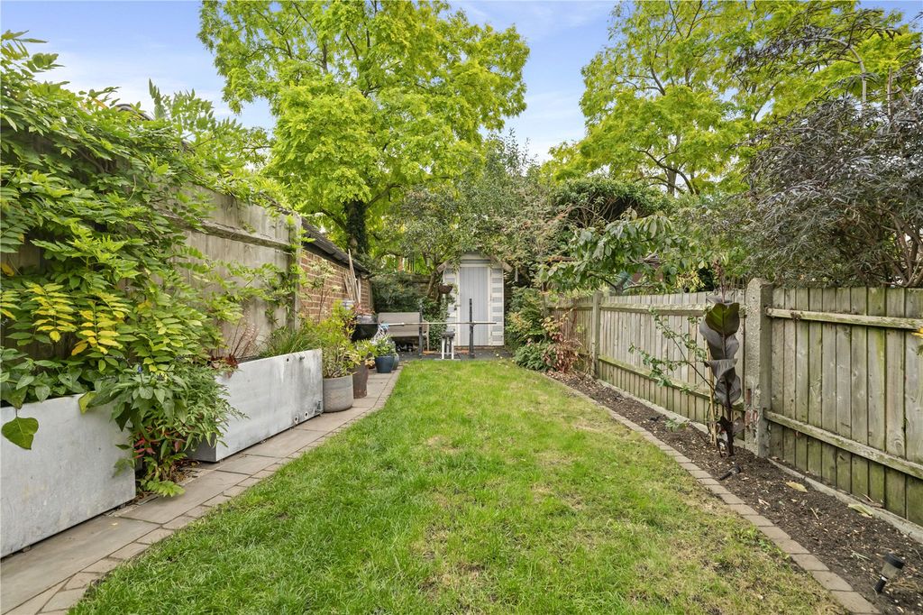 Property photo 3 of 20 Picture No. 18