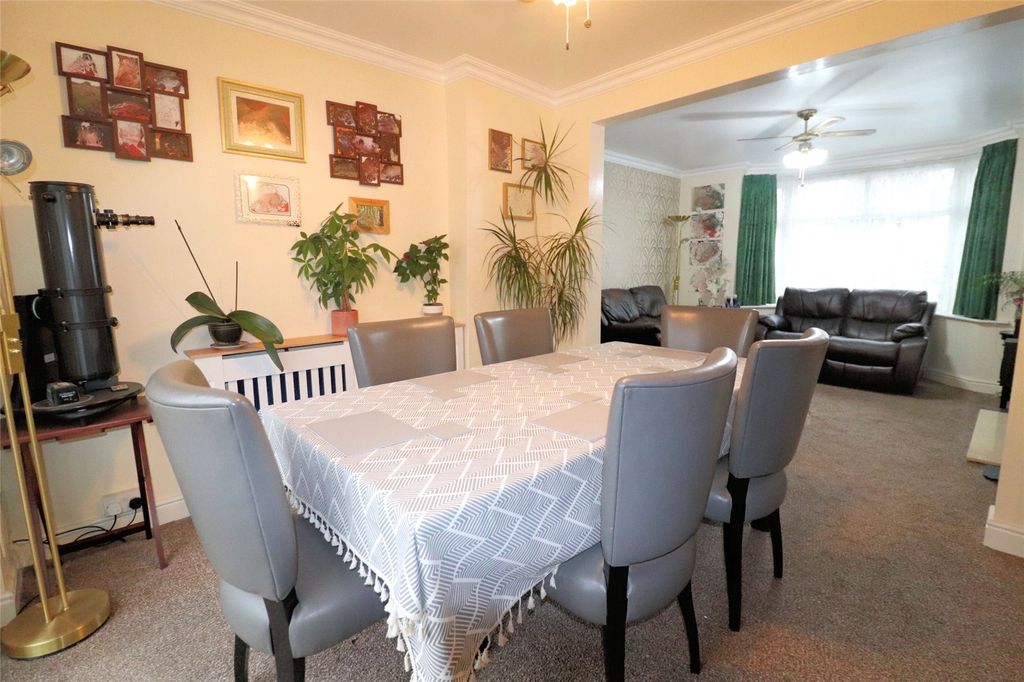 Property photo 2 of 12 Picture No. 22
