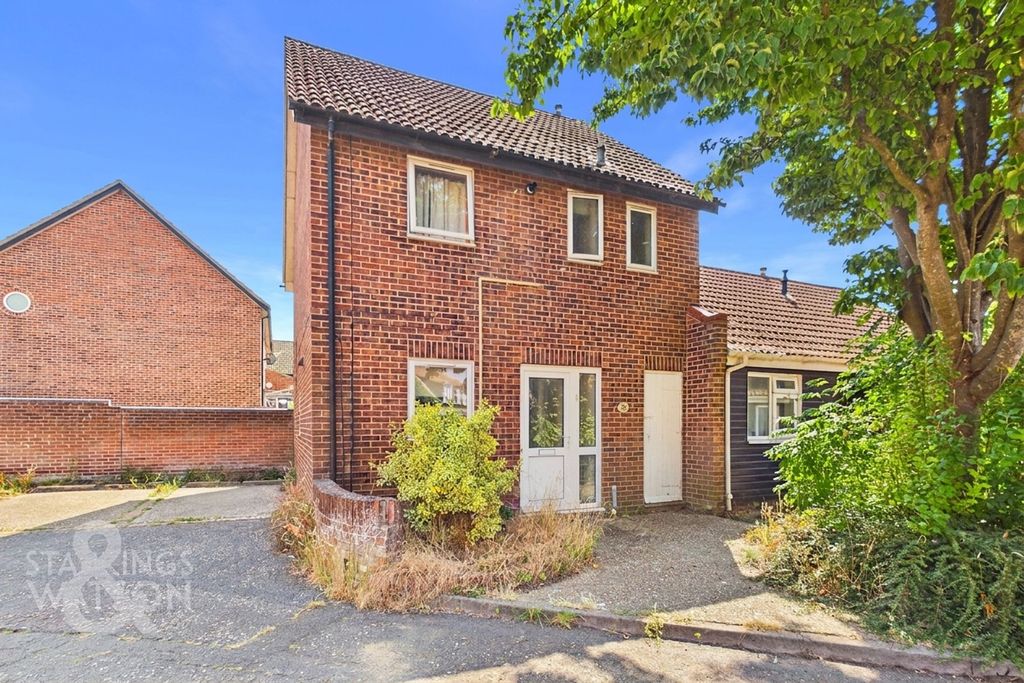 Property photo 1 of 15