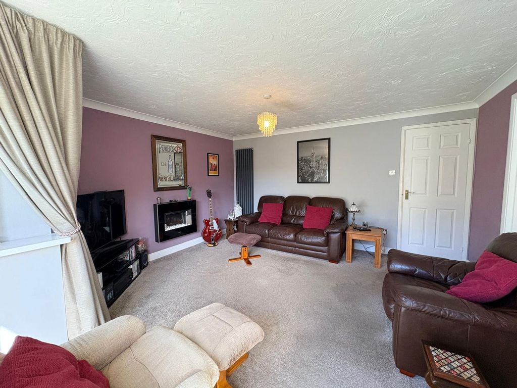 Property photo 3 of 14