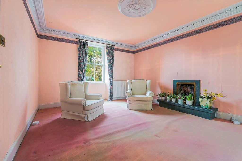 Property photo 2 of 18 Living Room