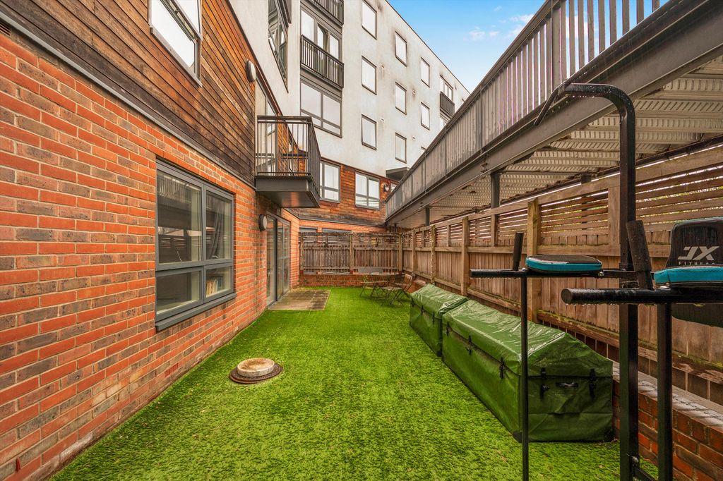 Property photo 3 of 10 Image