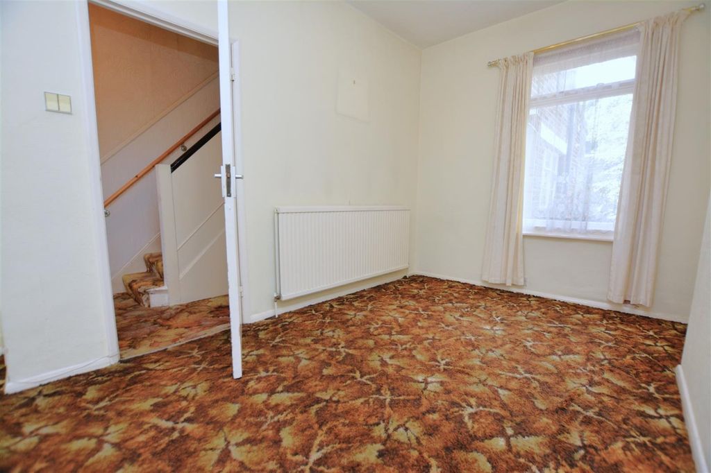 Property photo 3 of 14 Picture No. 05