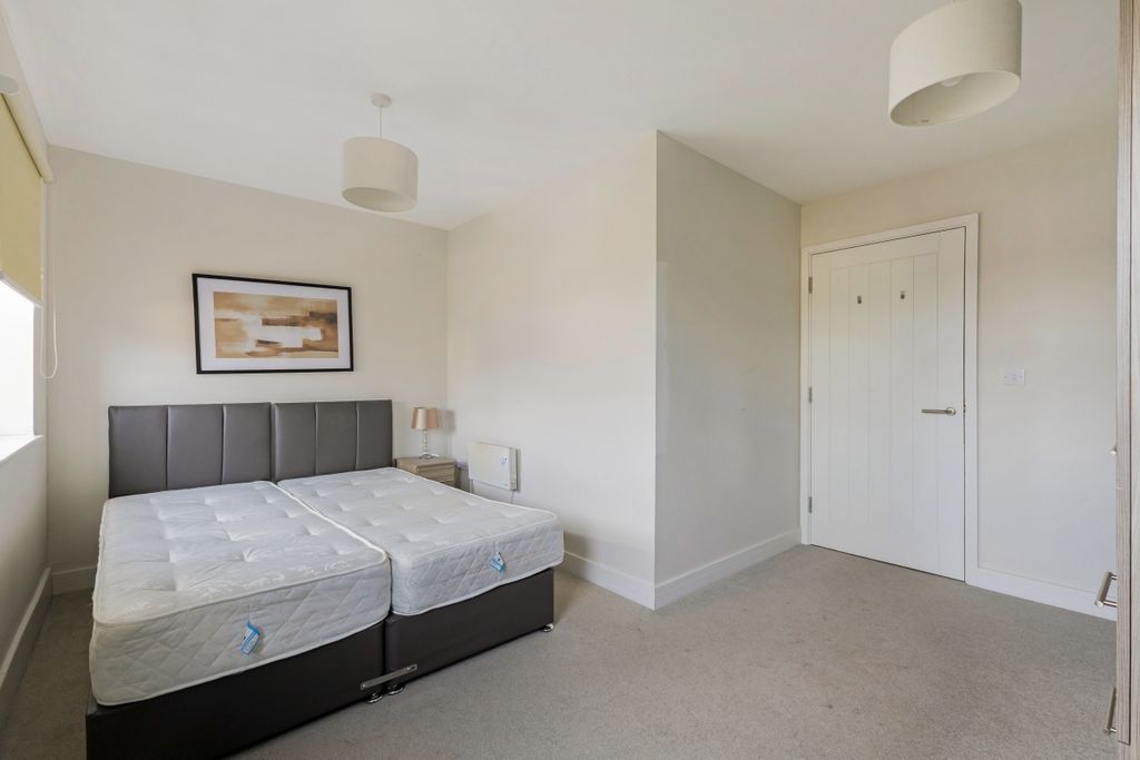 Property photo 3 of 4