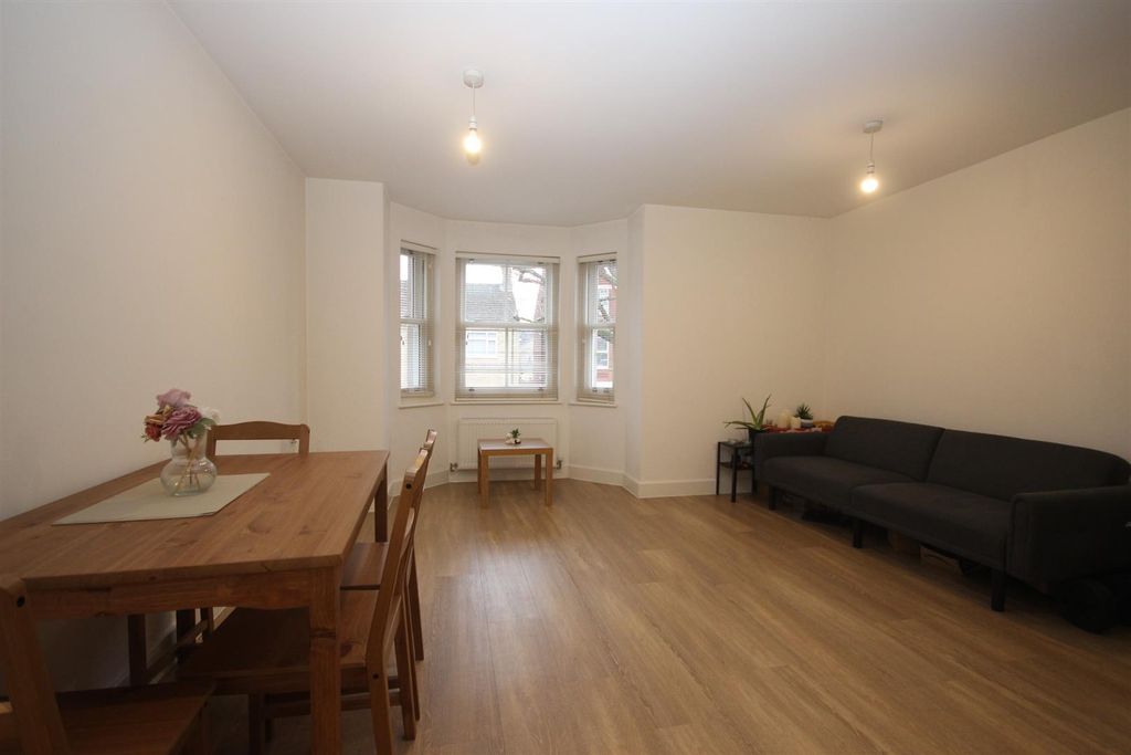 Property photo 2 of 19 Lounge/Diner/Kitchen