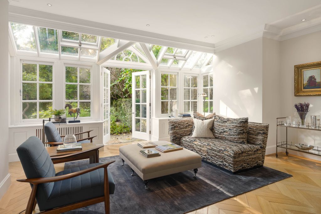 Property photo 3 of 21 Flat 1/6, 89 Holland Park, London, W11 3Rz