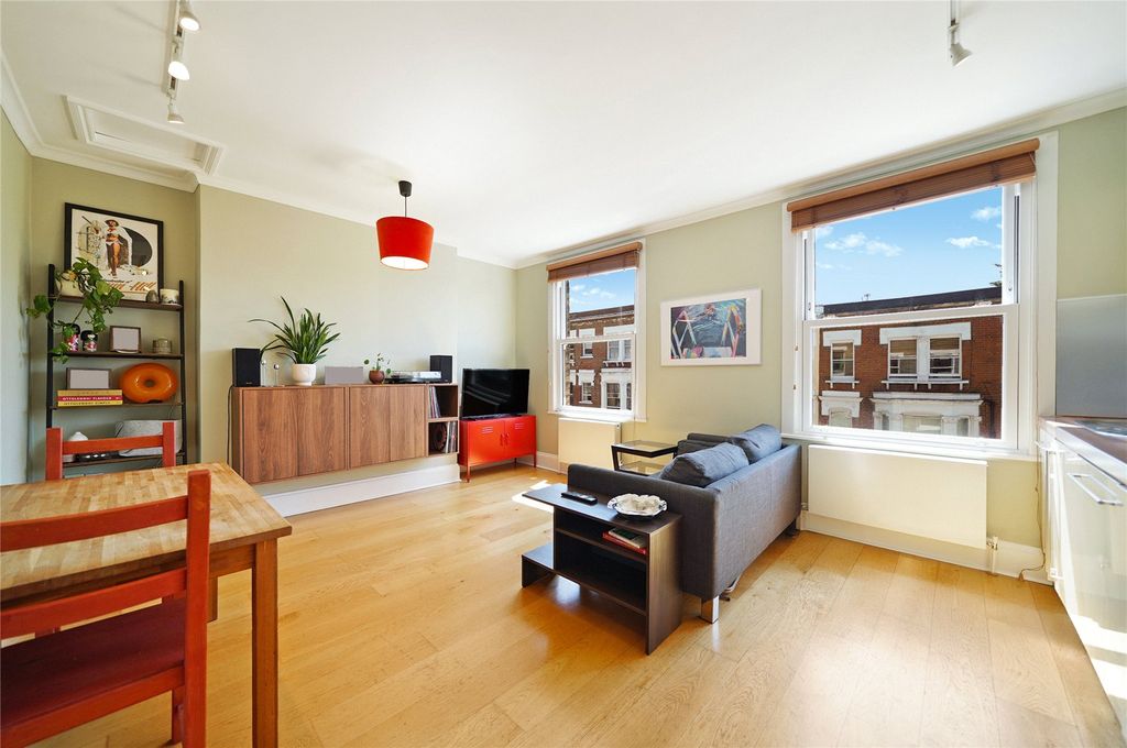 Property photo 1 of 17 Picture No. 21