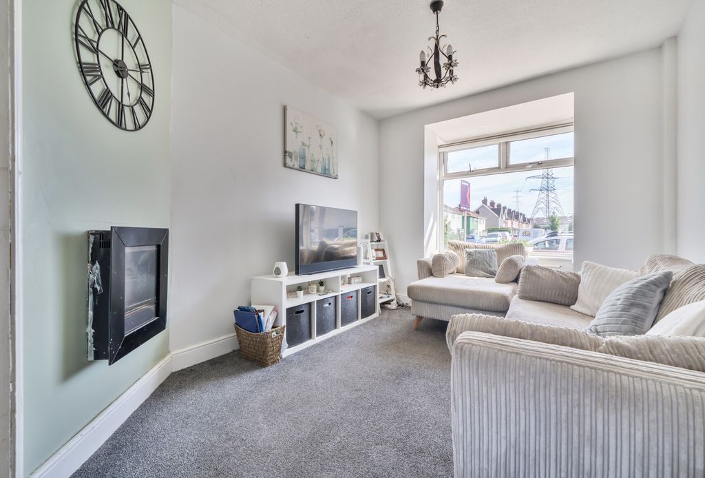 Property photo 2 of 19 1471741-10-6A3Ea8...