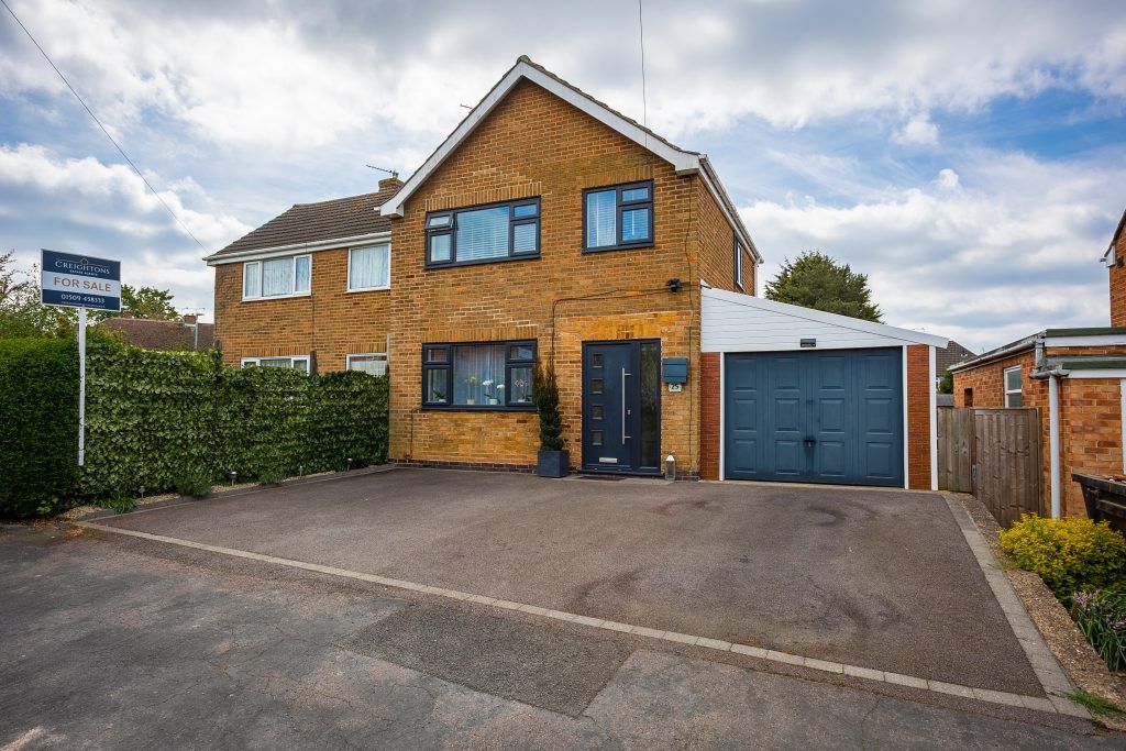 Property photo 1 of 27