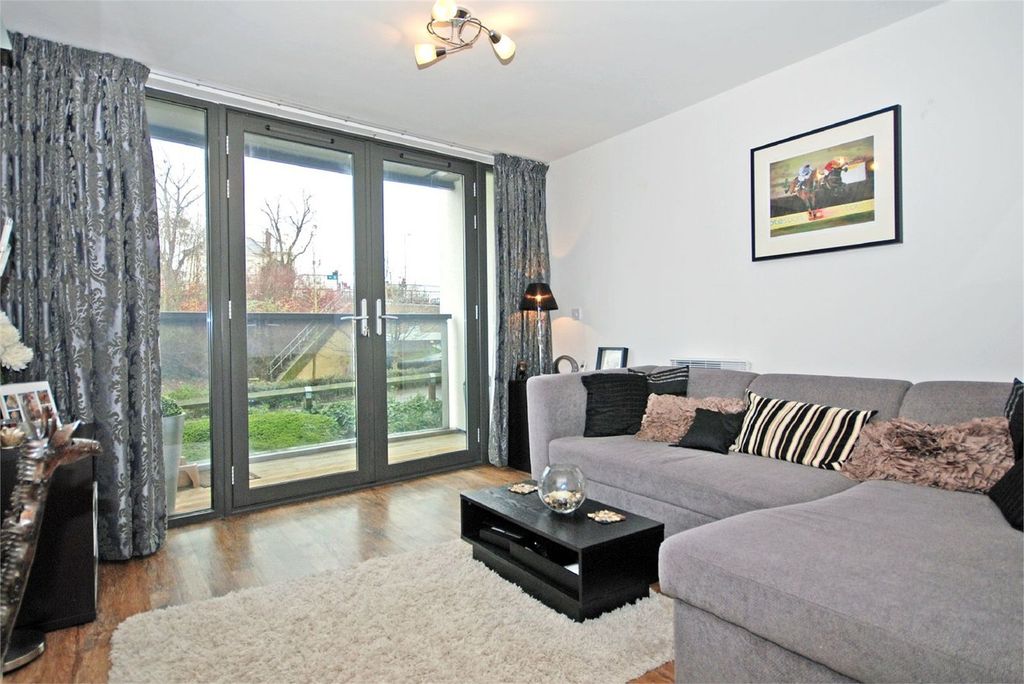 Property photo 1 of 4