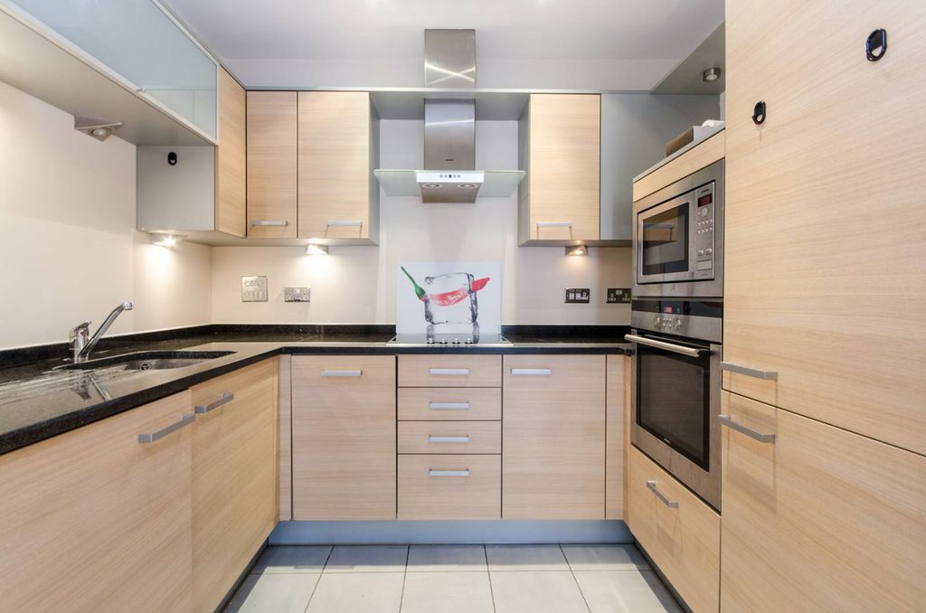 Property photo 1 of 5