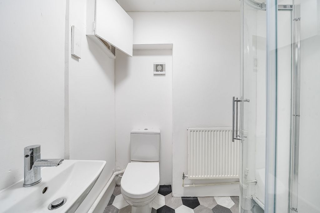 Property photo 3 of 5 1069055 (9)