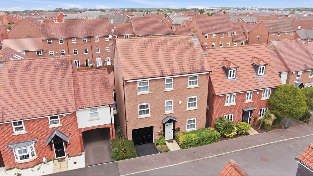 Property photo 1 of 34