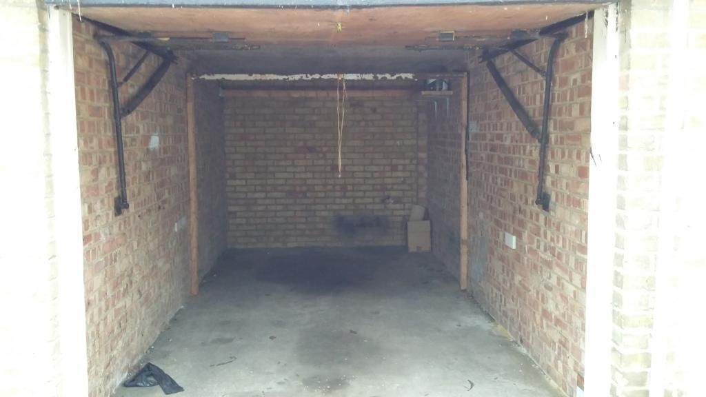 Property photo 1 of 2