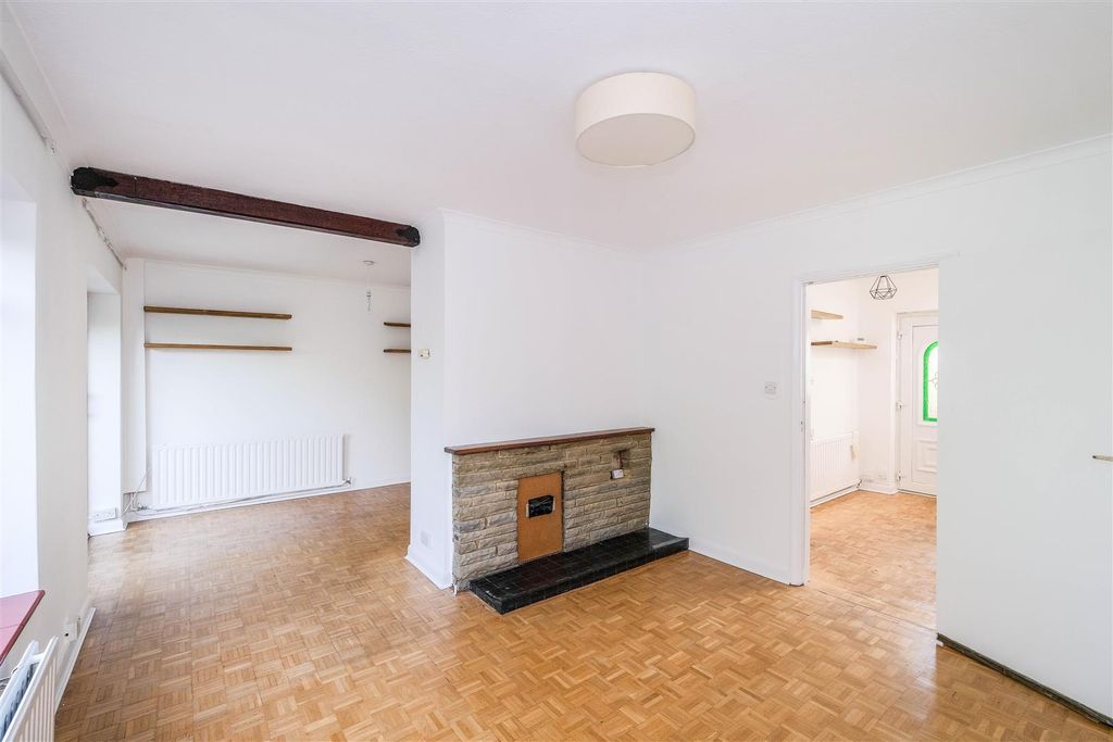 Property photo 2 of 21
