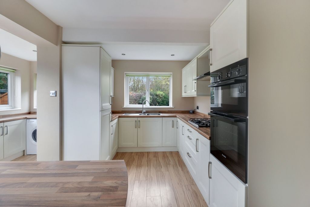 Property photo 3 of 22 Img_1610-Img_1612