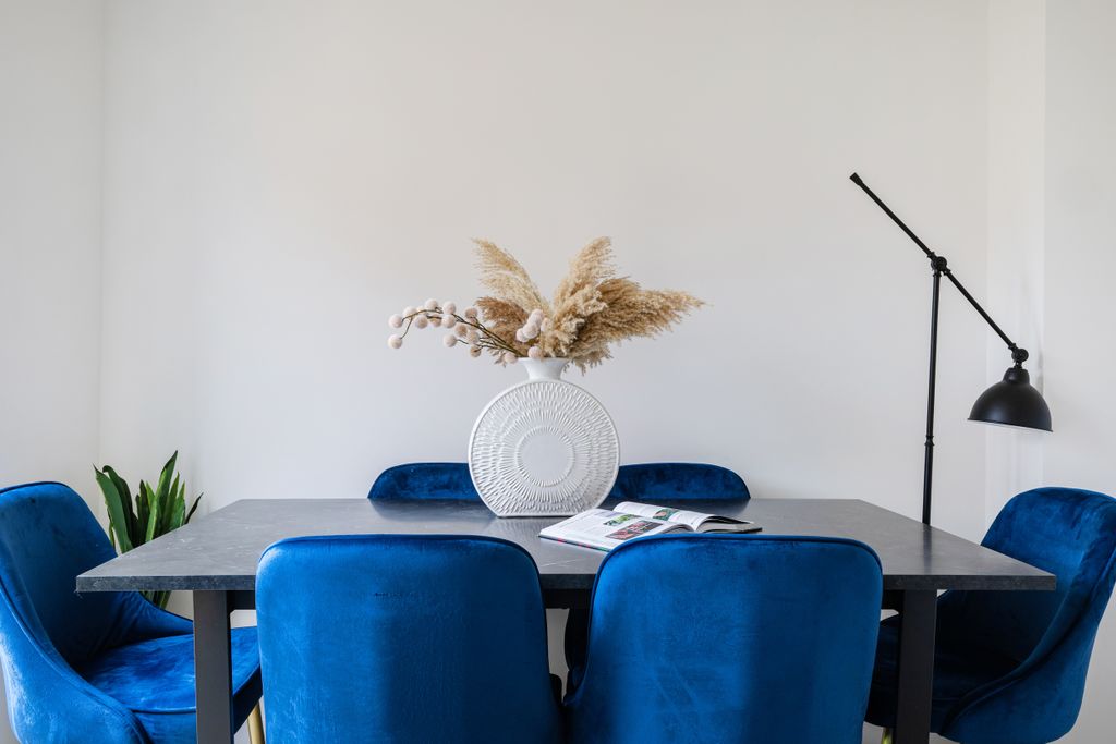 Property photo 2 of 6 Photo