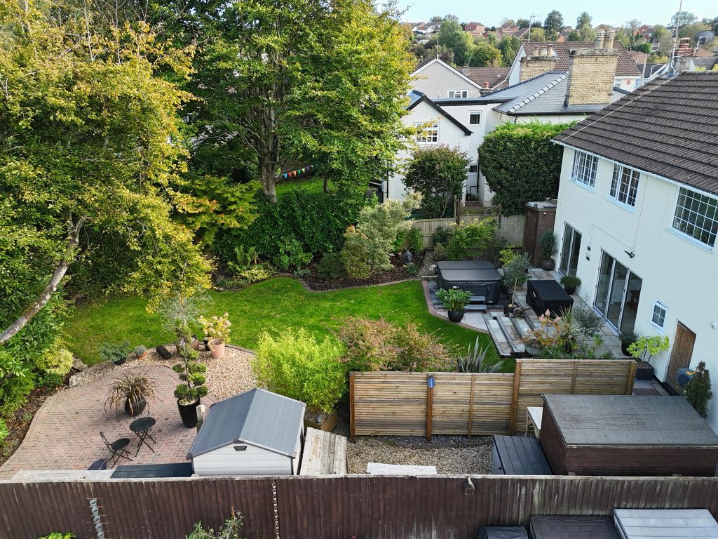 Property photo 3 of 42